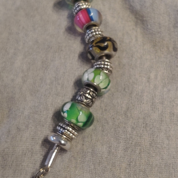 Charm bracelet - Picture 4 of 4